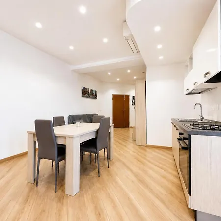 شقة Sea View & Private Garage , 3 Bedrooms *